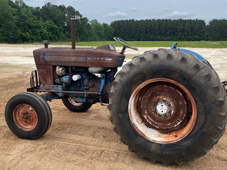 ford-4000-image-2