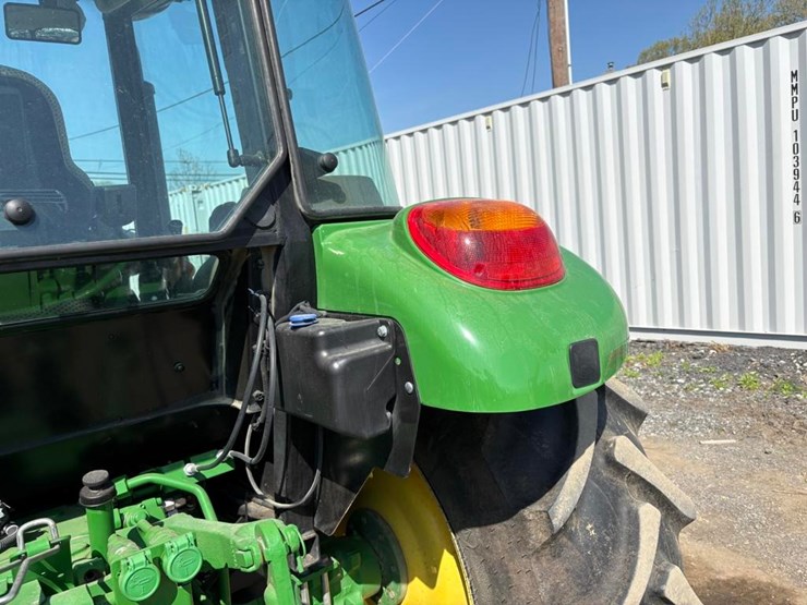 2024-john-deere-5060e-image-18