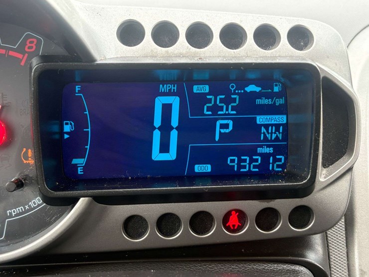 2015-chevrolet-sonic-lt-4-door-suv-(93,212-miles)-image-26