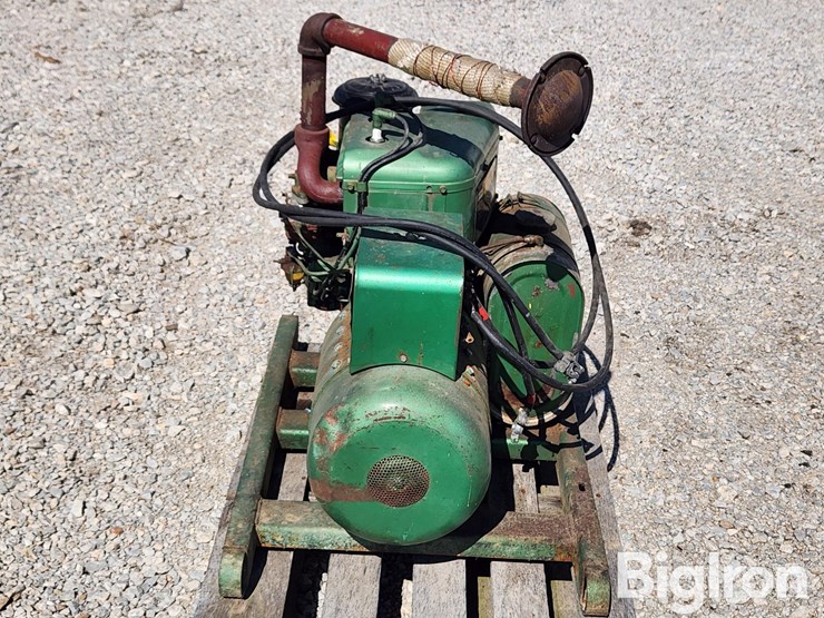 dayton-1w541-5000-watt-generator-image-2