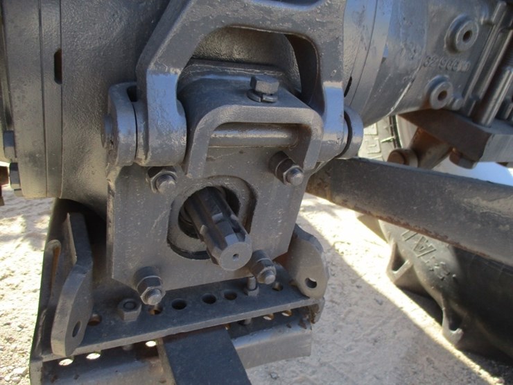 massey-ferguson-ag-tractor,-image-18