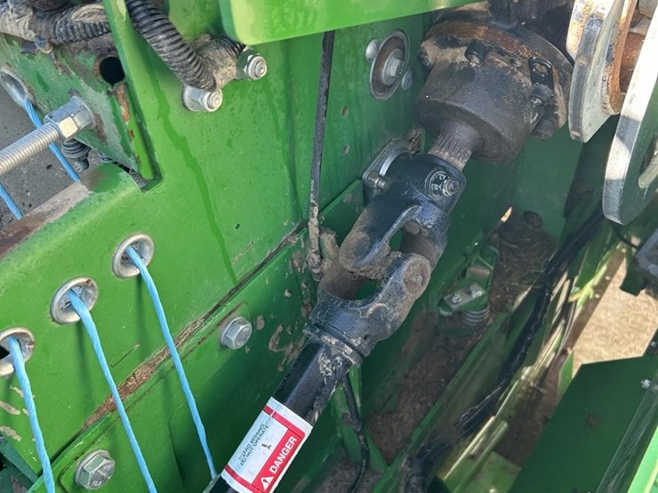 2016-john-deere-l340-image-30