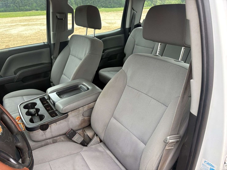 2015-chevrolet-1500-image-14