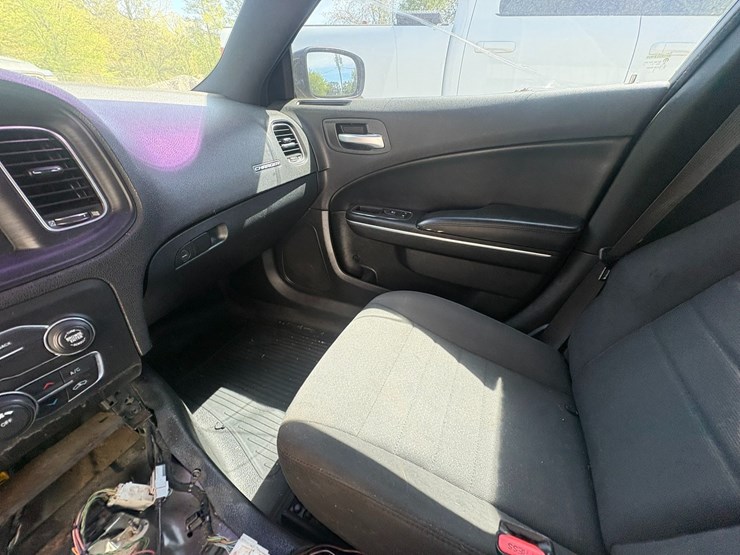 #23960-•-2015-dodge-charger-sedan-2c3cdxat6fh890807-image-41