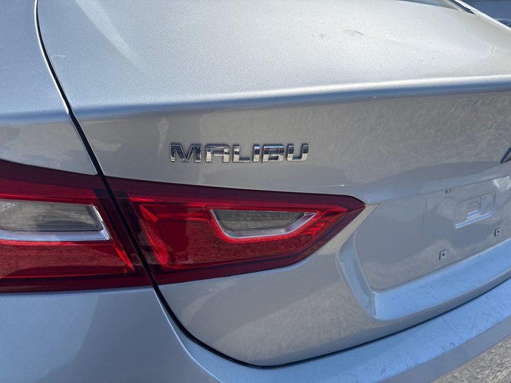 #41116-•-2018-chevrolet-malibu-sedan-1g1zb5st1jf293274-inv#-41116-image-7