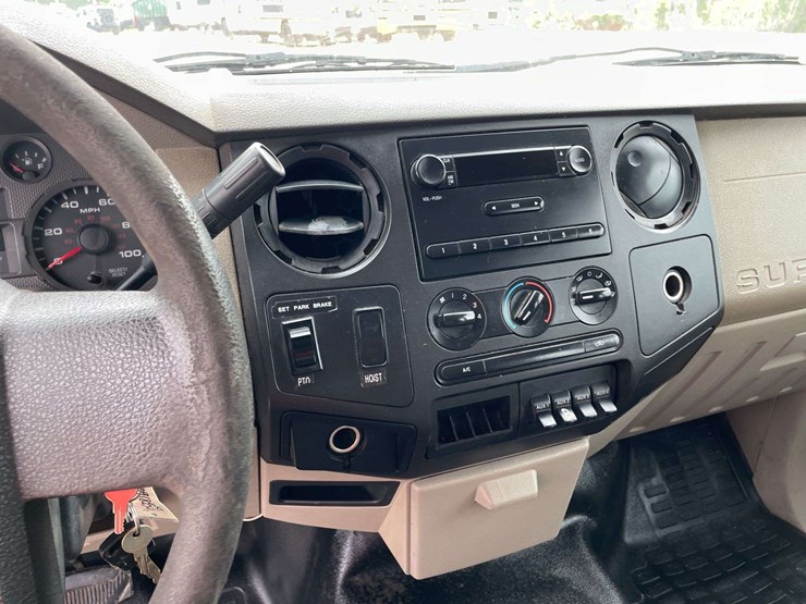2009-ford-f350-xl-image-13