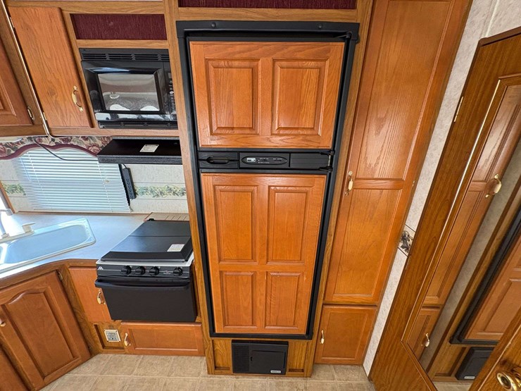 2004-citation-s27j-bumper-pull-travel-trailer-image-31