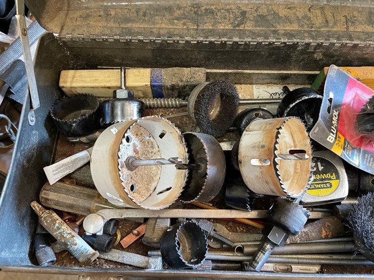 #1847-•-union-steel-tool-chest-and-contents-image-4