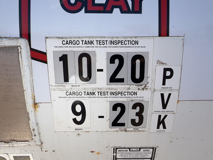 2003-peterbilt-330-image-21