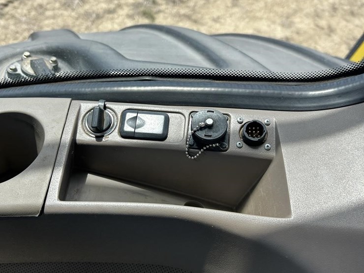 2013-john-deere-9560rt-image-84