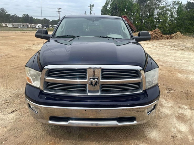 2012-dodge-ram-1500-image-5