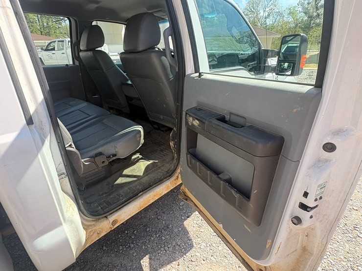 2012-ford-f350-image-26