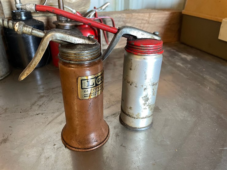 #1860-•-(6)-shop-oil-cans-image-3