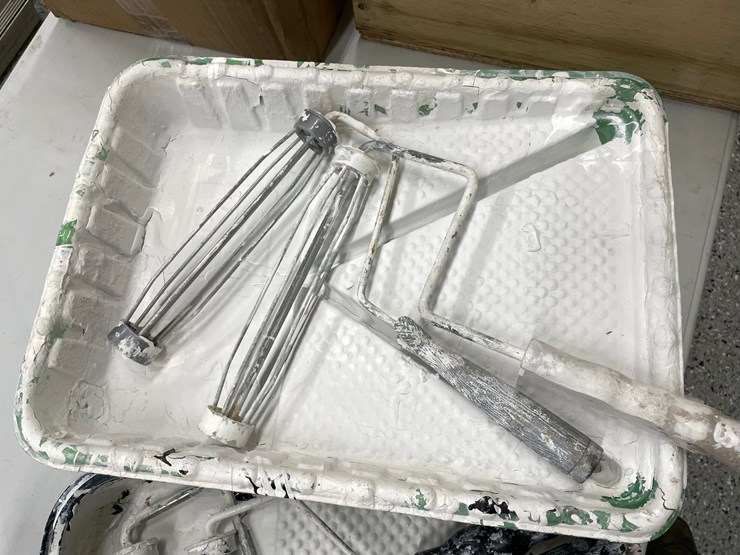 #8586-•-painting-supplies-image-4