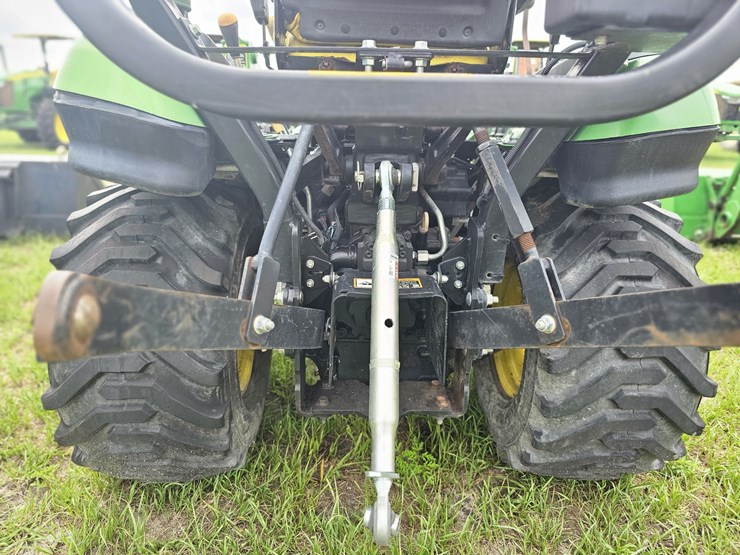2018-john-deere-1025r-image-5