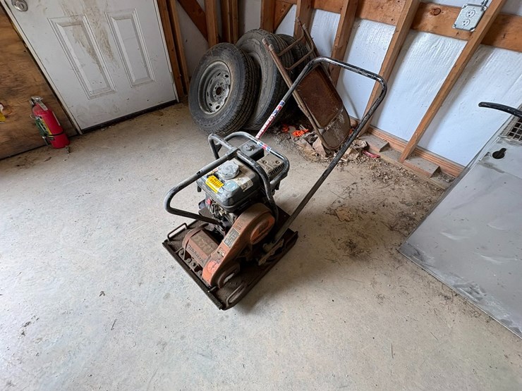 #42111-•-mikasa-mvc-90h-vibratory-compactor-image-2
