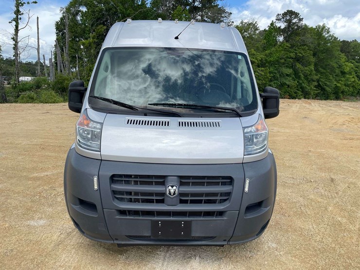 2018-ram-promaster-2500-image-5