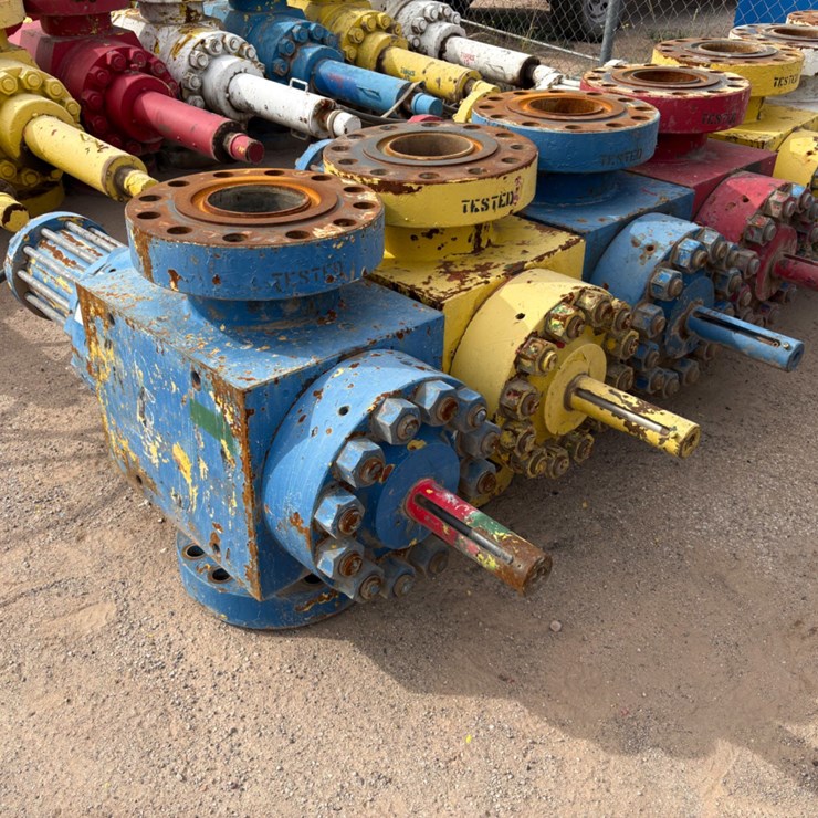(3x$) (3) 7-1/16” 10K hydraulic frac valves