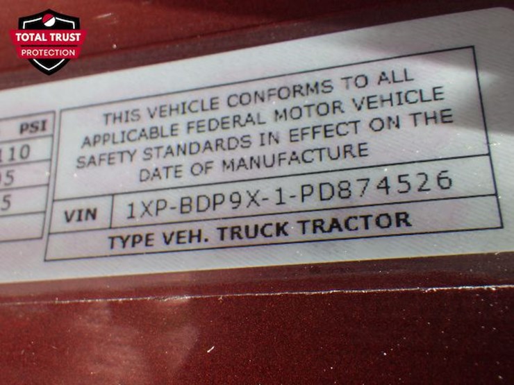2023-peterbilt-579-image-27