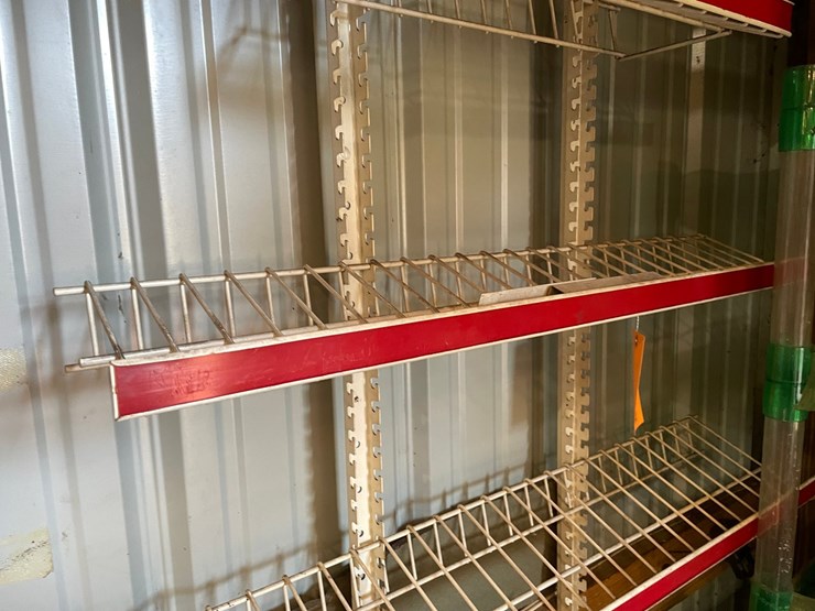#1861-•-metal-hanging-wire-shelving-rack-and-snapple-rack-image-4
