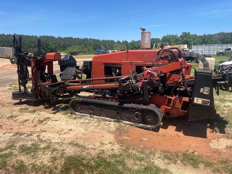 2000-ditch-witch-jt2720-image-2