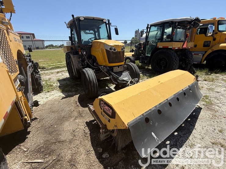 massey-ferguson-4-image-2