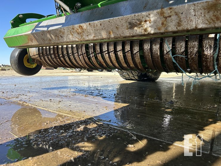 2016-john-deere-l340-image-60