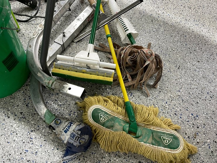 #8573-•-shop-vac-image-9
