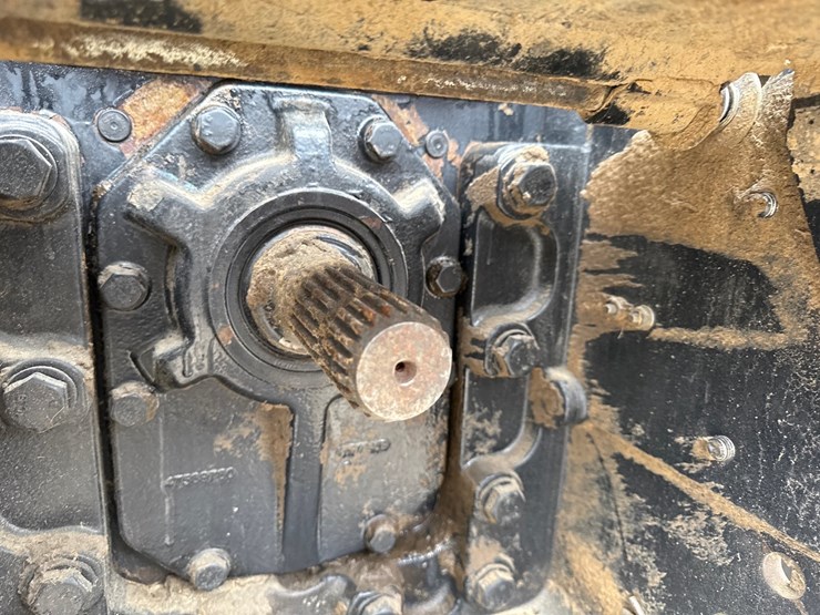 2015-new-holland-t8.410-image-6