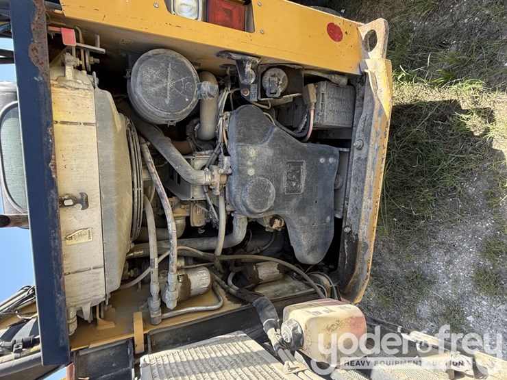 2018-caterpillar-299d2-image-4