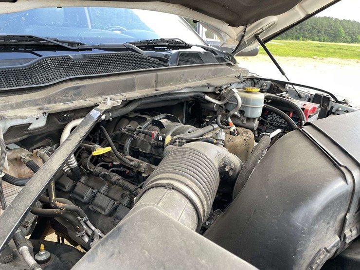 2020-dodge-ram-3500-image-8