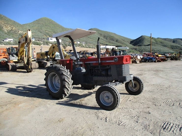massey-ferguson-ag-tractor,-image-2