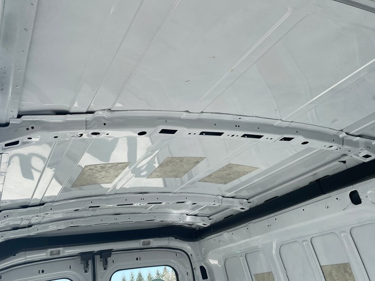 2016-ford-transit-image-25