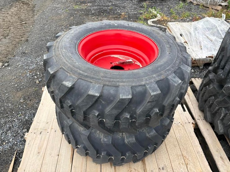 tiron-305/70-16.5-skid-steer-tires-(pair)-image-4