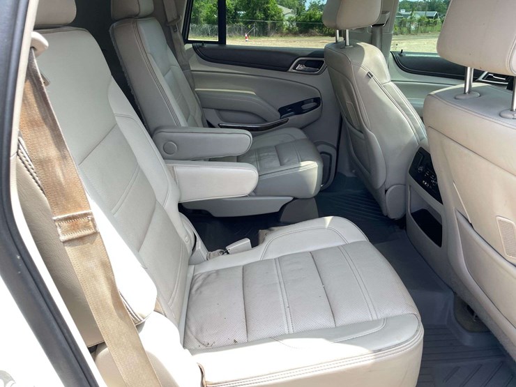 2015-gmc-yukon-denali-image-16