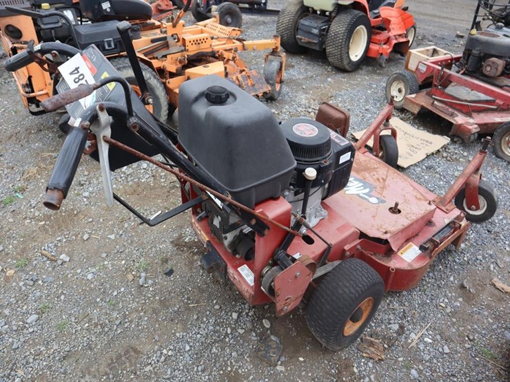 exmark-m3613ka-walk-behind-mower-image-7