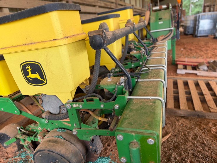 john-deere-1725-image-6
