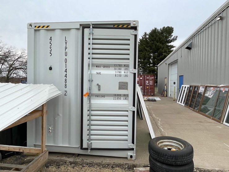 #3284-•-shipping-container-tiny-house-image-27