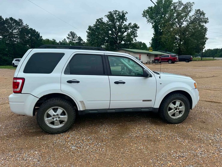 2008-ford-escape-image-7