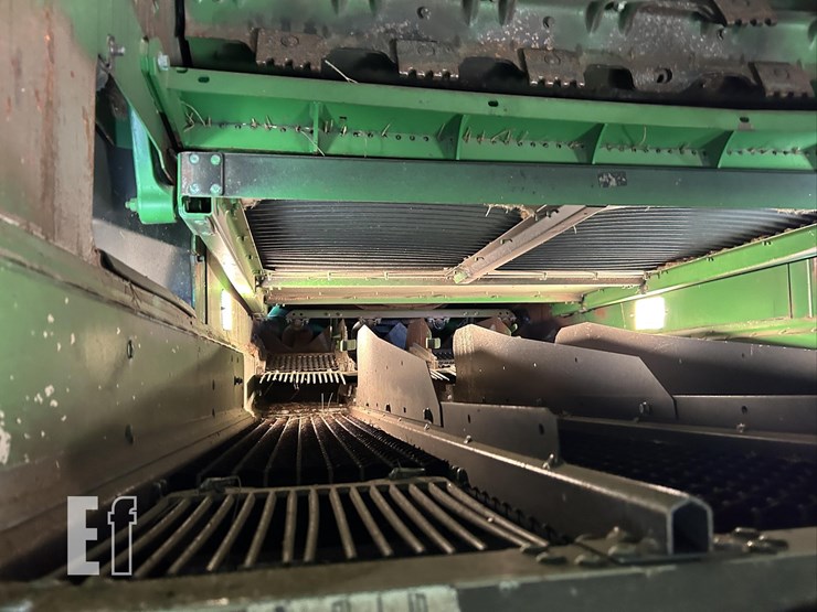 2016-john-deere-s680-image-27