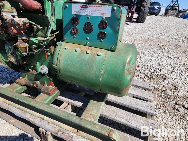 dayton-1w541-5000-watt-generator-image-18