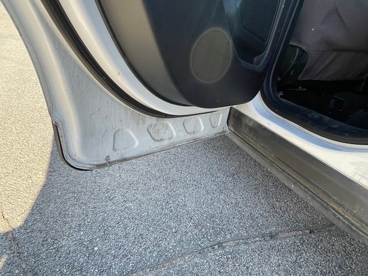 2021-ford-escape-image-32