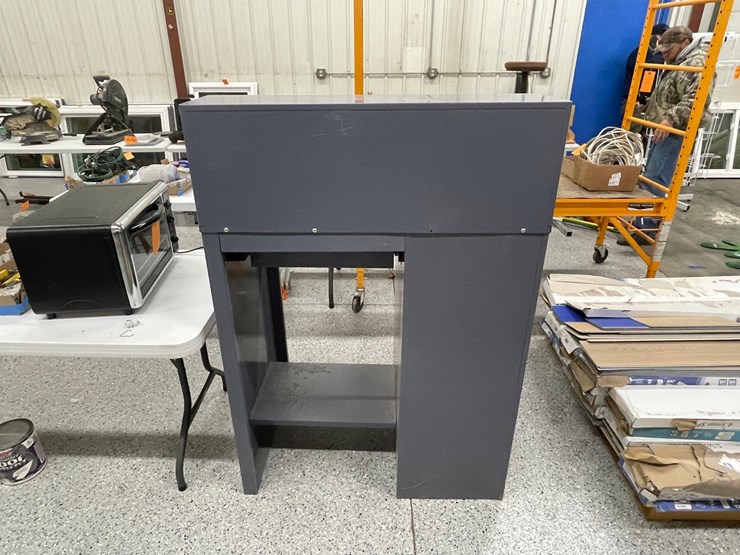 #8610-•-metal-work-bench-image-5