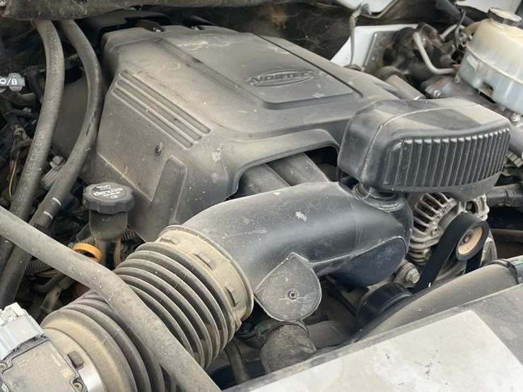 2012-chevrolet-2500-image-46