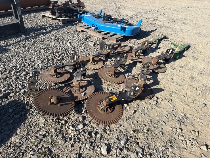 #41280-•-lot-of-planter-parts-inv#-41280-image-3