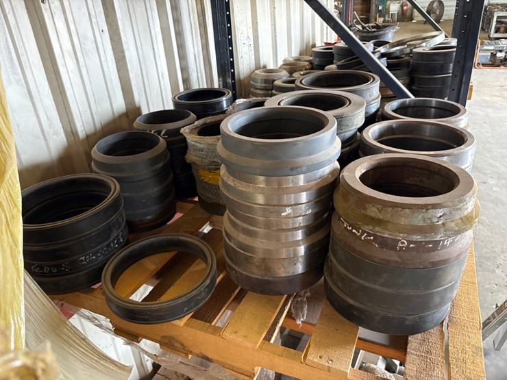 pallet-of-8-5/8”-&-9-3/4”-h-plates-&-secondary-seals-image-1