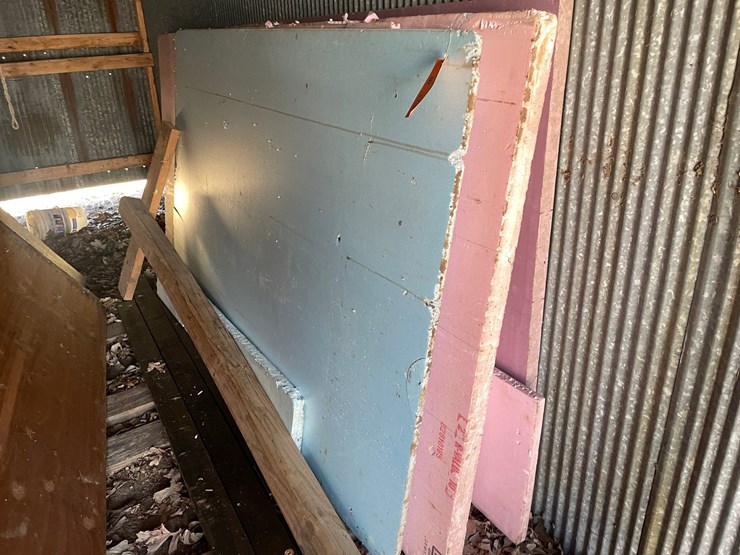 #1893-•-misc.-sheets-of-insulation-image-1