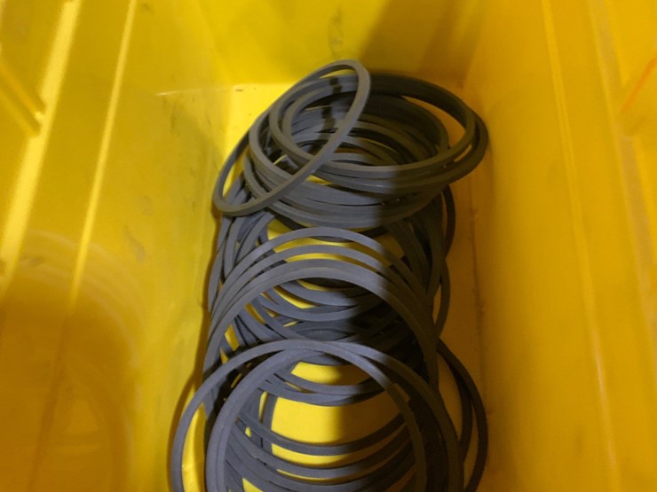 cabinet-and-all-it’s-content-(-inner-seals,-outter-seals,-seat-seals)-image-5