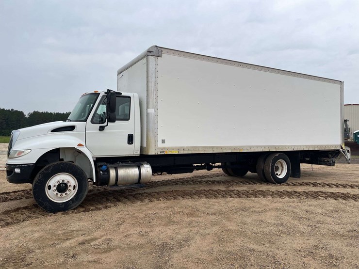 2015-international-durastar-4300-image-1