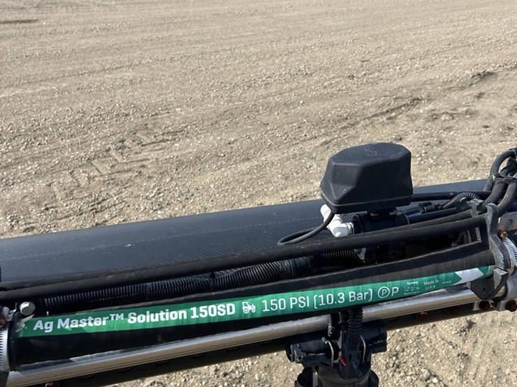 2020-john-deere-r4045-image-108